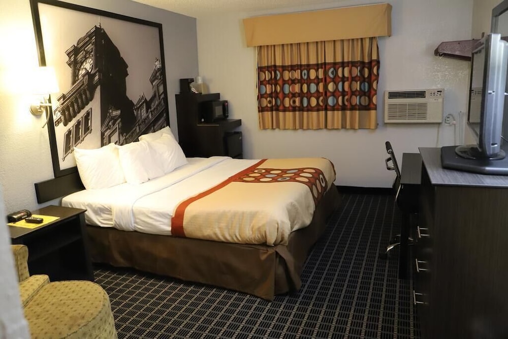 Super 8 by Wyndham Richmond Airport VA - photo 13