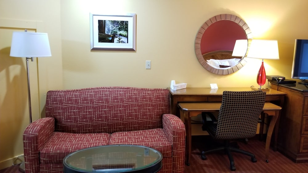The Dew Drop Inn Motel - photo 36