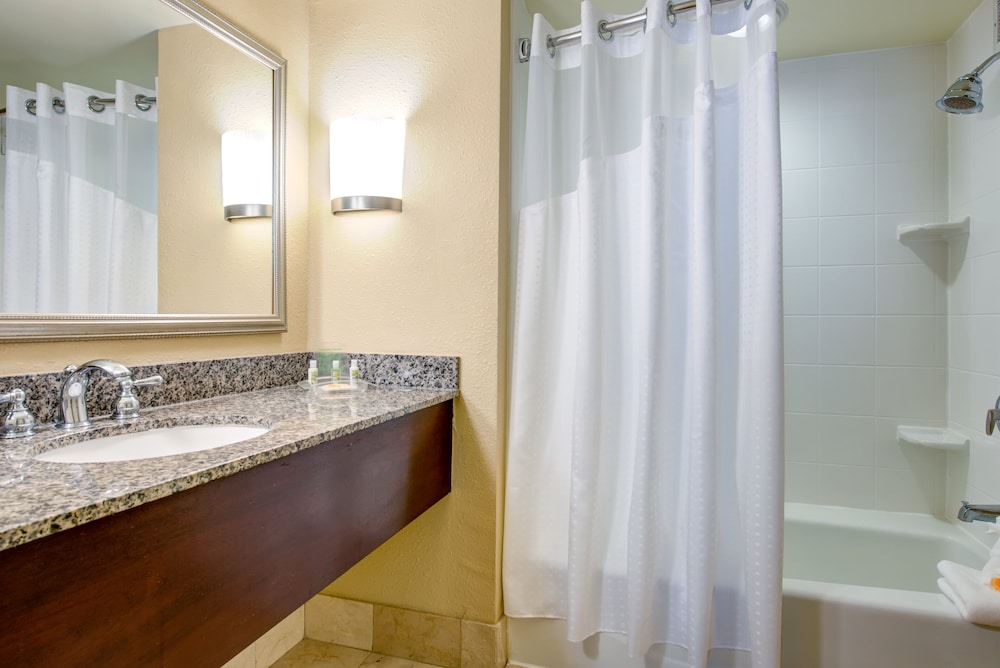 Holiday Inn Indianapolis Carmel by IHG - photo 12