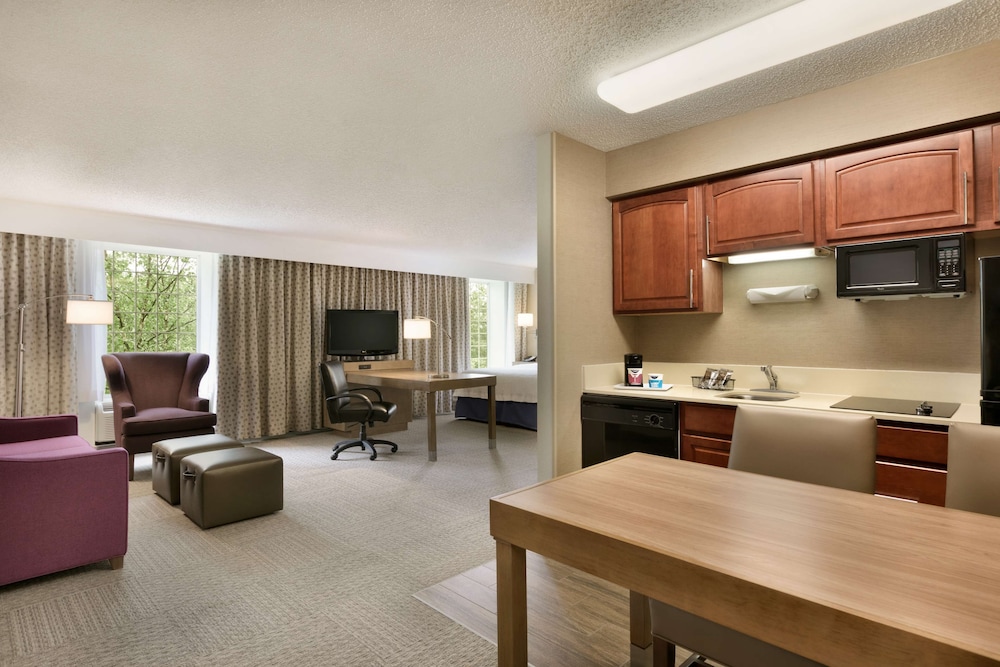 Hampton Inn & Suites Hershey - photo 20