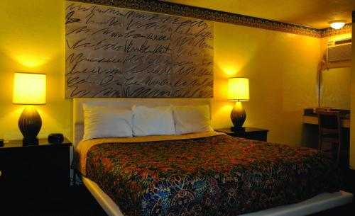 Travelers Inn Manteca - photo 8