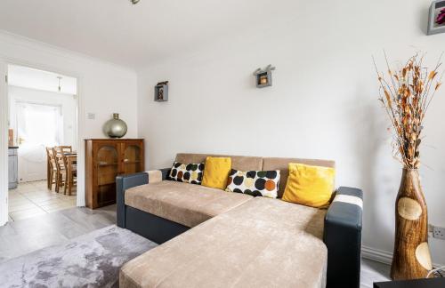 Beautiful Comfortable Double Room - last minute hotel in Unknown City