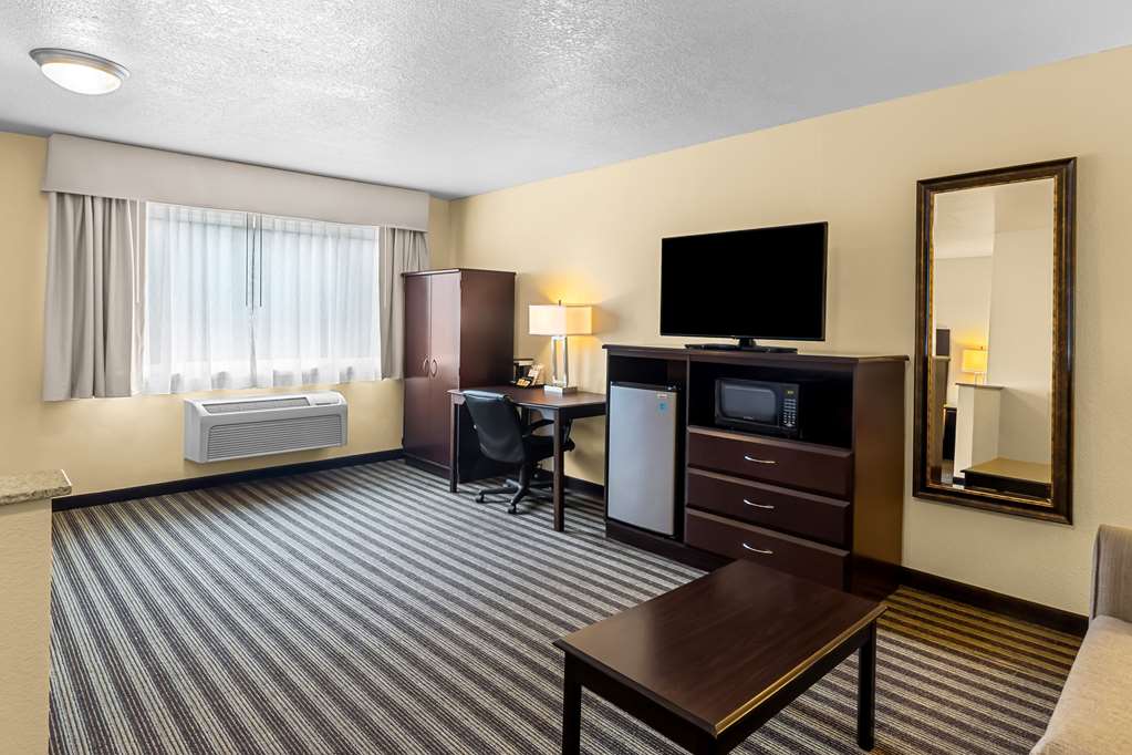 Quality Inn & Suites Vancouver Hazel Dell - photo 23