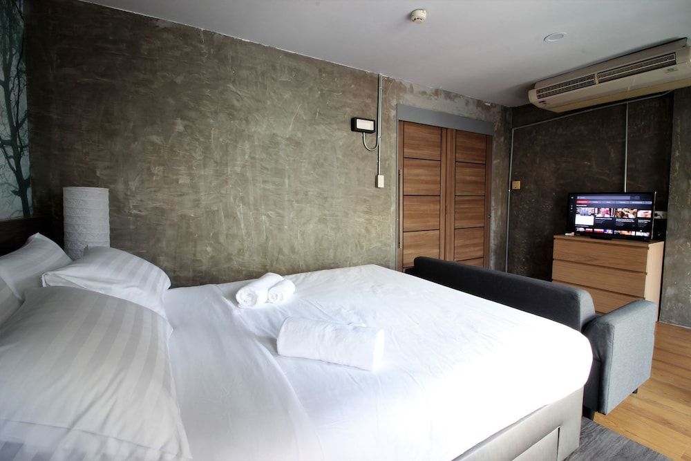 Urbanite Hostel