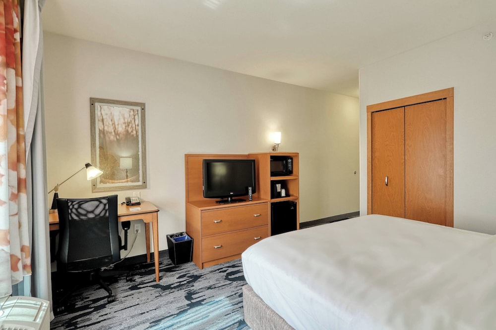 Fairfield Inn & Suites by Marriott Harrisburg West - photo 10