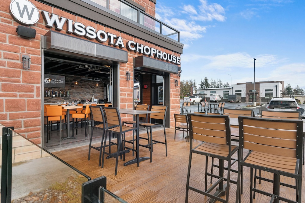 Cobblestone Hotel & Suites Lynden - photo 125