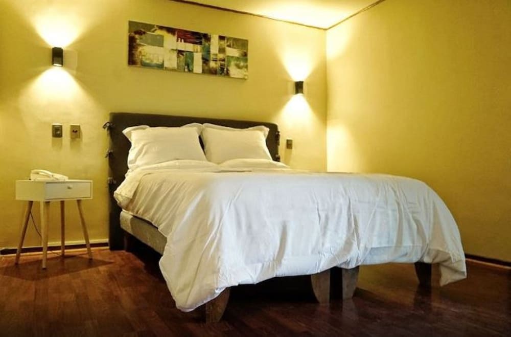 Blu Suites Motel Y Refugio Romantico Adults Only — hotel in Curico