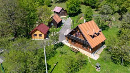 Kuća za odmor Šegota — hotel in Brinje