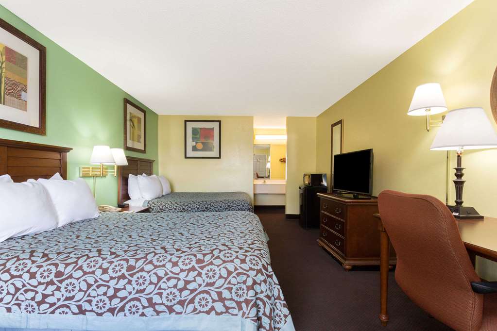 Days Inn by Wyndham Lamont Monticello - photo 11