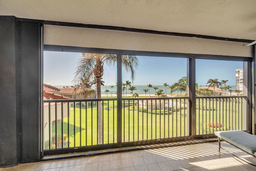 Gulf view Condo With Resort style Amenities 2 Bedroom Condo - photo 30