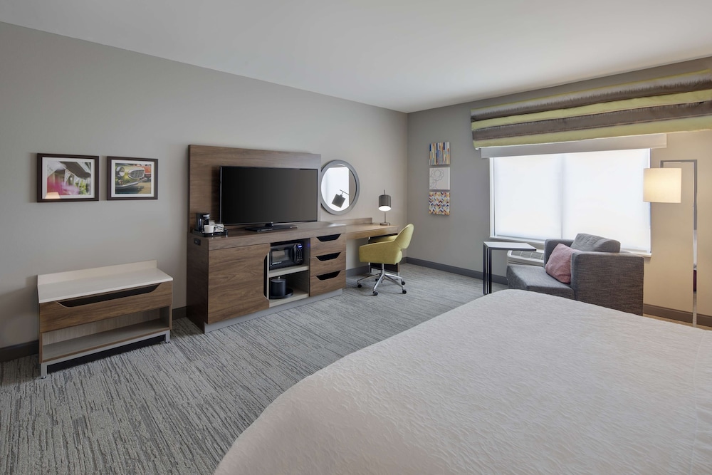 Hampton Inn & Suites D'Iberville Biloxi - photo 7