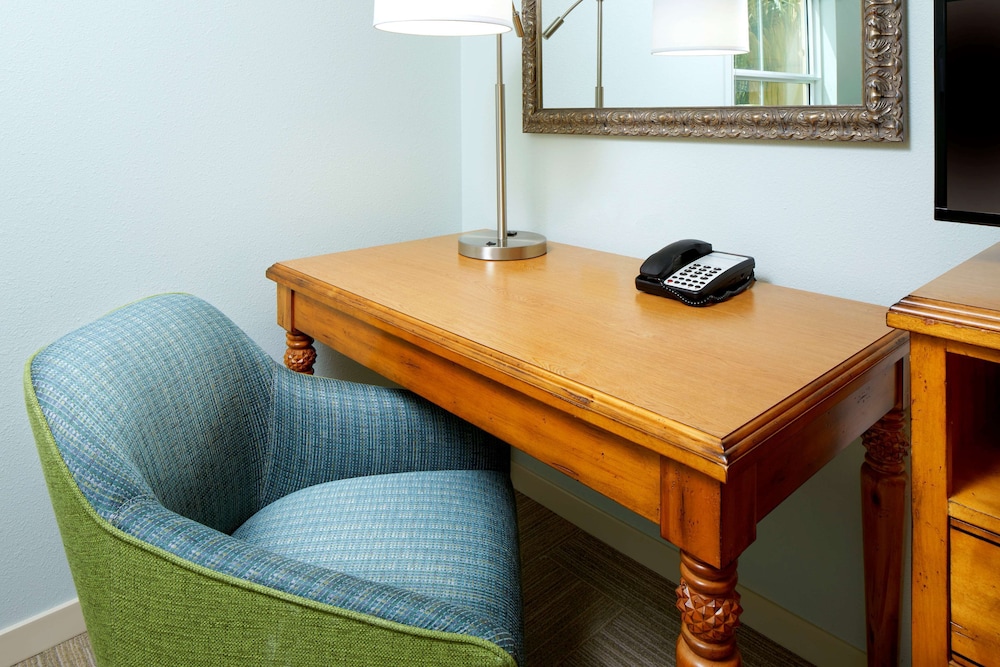 Hampton Inn & Suites Savannah Midtown - photo 11