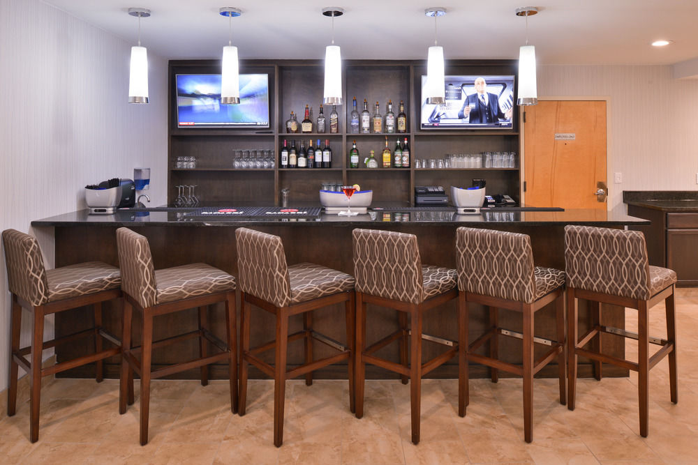 Wyndham Garden Greenville Airport - photo 18