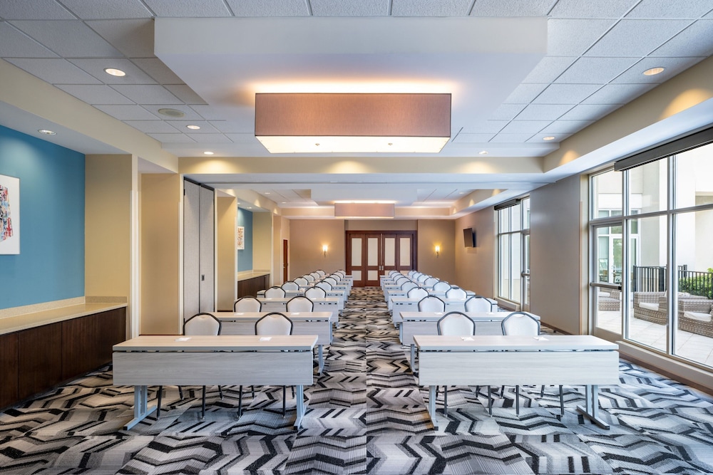 TownePlace Suites Orlando at FLAMINGO CROSSINGS Town Center Western Entrance - photo 58