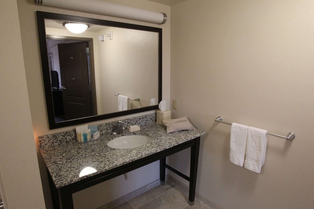 Hampton Inn & Suites Seneca Clemson Area - photo 38
