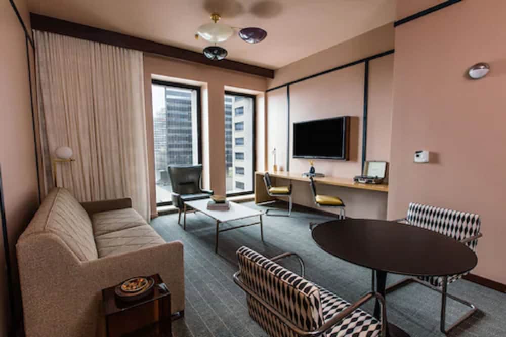 Fairlane Hotel - photo 15