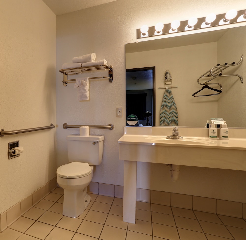 GreenTree Inn of Prescott Valley - photo 17
