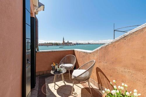 San Giorgio View Apartment with Terrace R&R — 4-Star Luxury Hotel in Venice, Italy