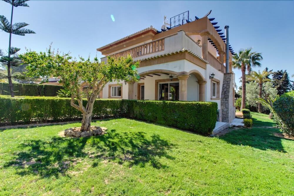 Villa Portixol — 4-Star Luxury Hotel in Javea, Spain