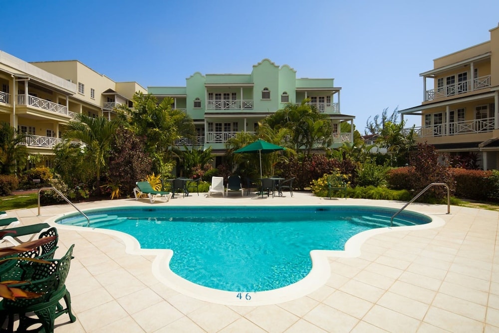 Margate Gardens 4 by Blue Sky Luxury — 4-Star Luxury Hotel in Bridgetown, Barbados