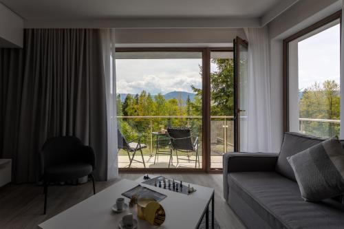 Apart Invest Widok 800 C8 — 4-Star Luxury Hotel in Szklarska Poreba, Poland