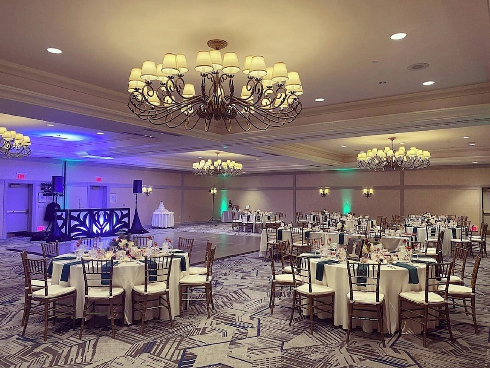 Crowne Plaza: Philadelphia King of Prussia by IHG - photo 53