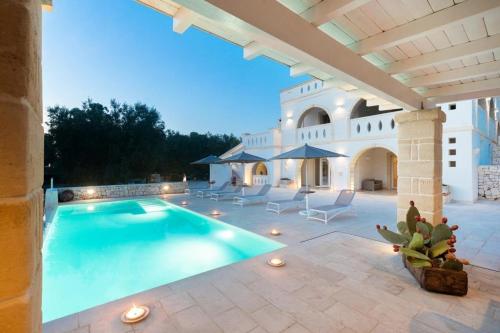 Masseria Don Salvatore con Piscina — 4-Star Luxury Hotel in Ostuni, Italy
