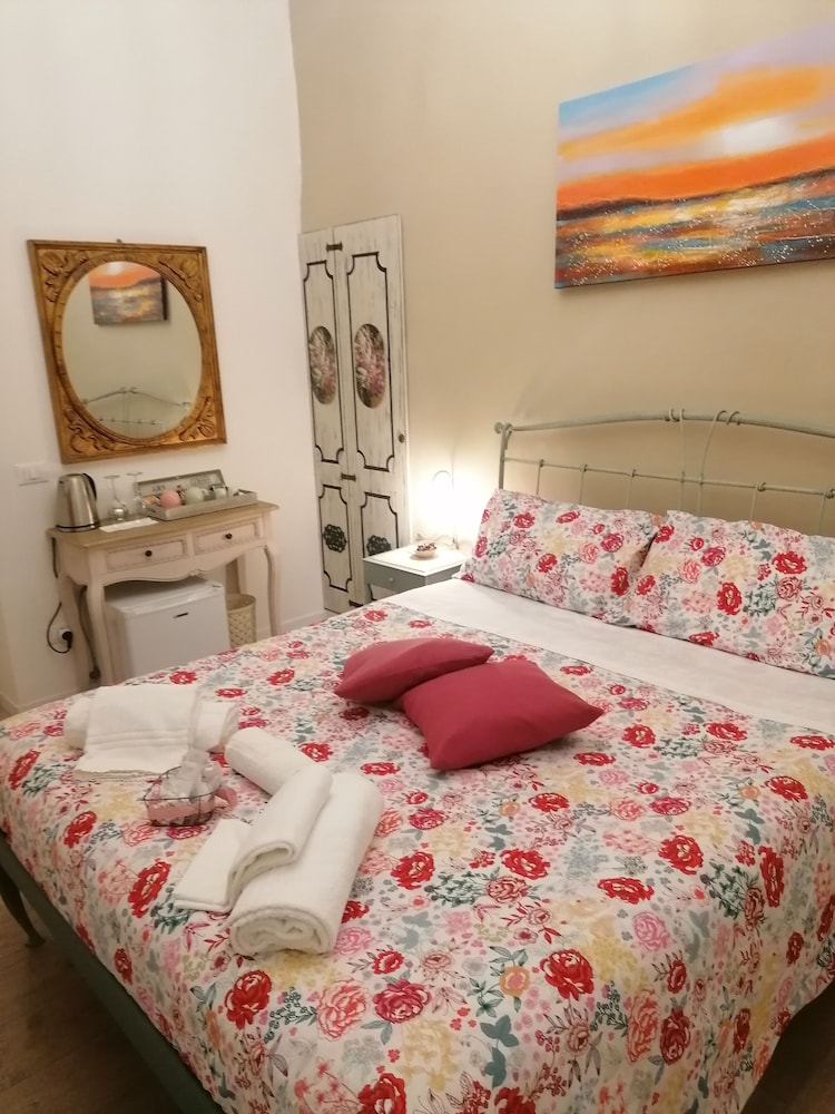 Shabby Old Town - carbon neutral hotel in Florence