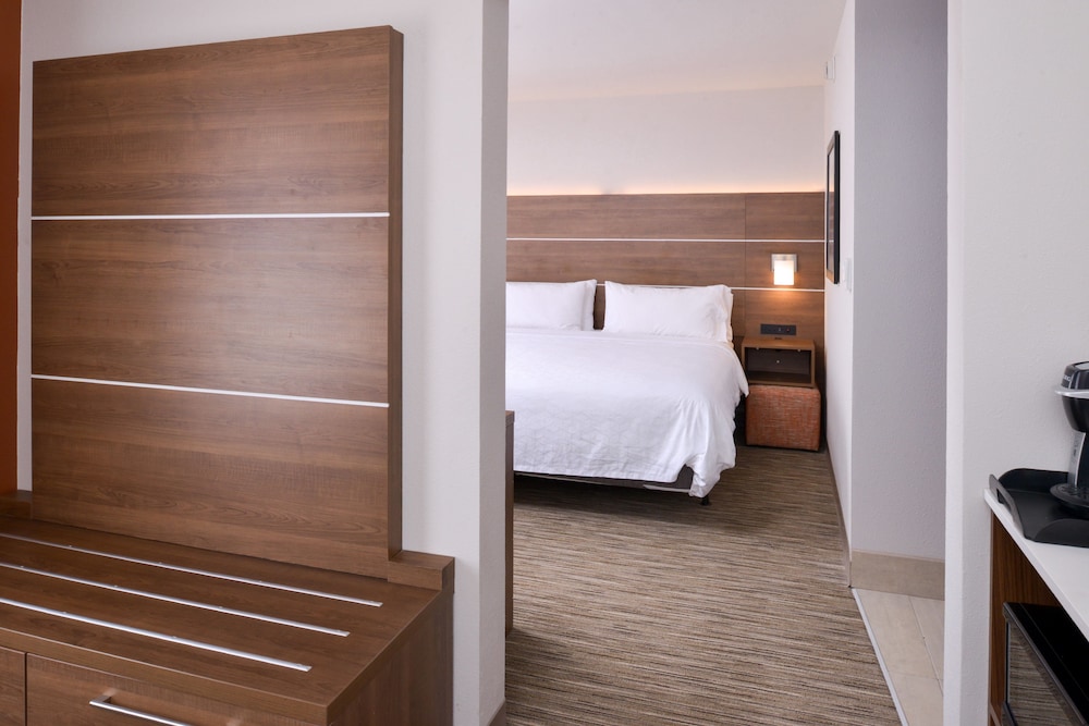 Holiday Inn Express Glenwood Springs - photo 6
