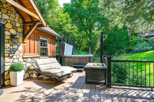 Pet Friendly Delta Cabin with Private Hot Tub — 4-Star Luxury Hotel in Delta, United States