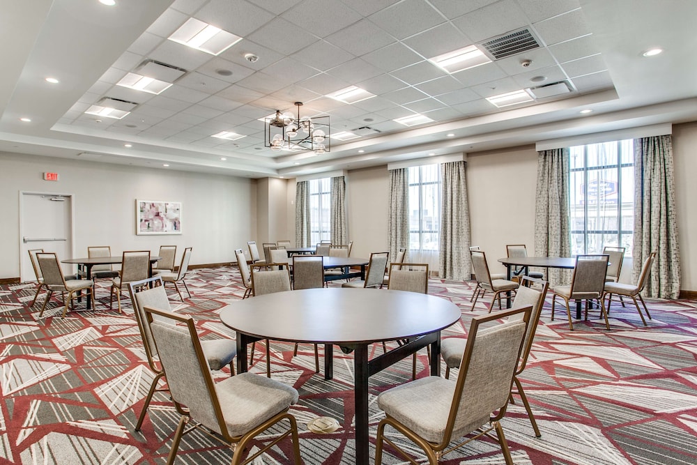 Hilton Garden Inn North Dallas Central Expy - photo 35