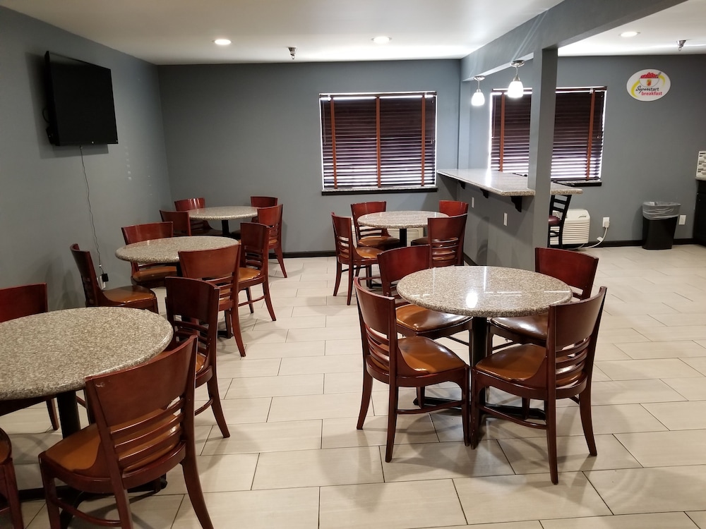 Super 8 by Wyndham Fort Collins - photo 26