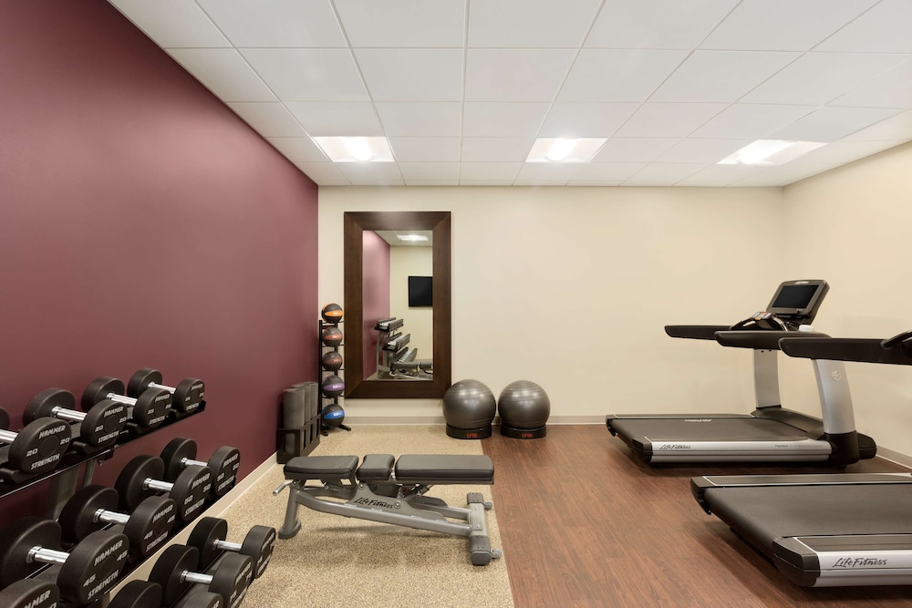 Embassy Suites by Hilton Phoenix Downtown North - photo 39