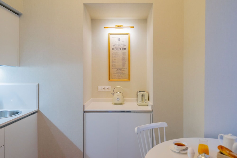 In-room dining