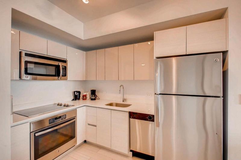 South Ocean Suites - photo 27
