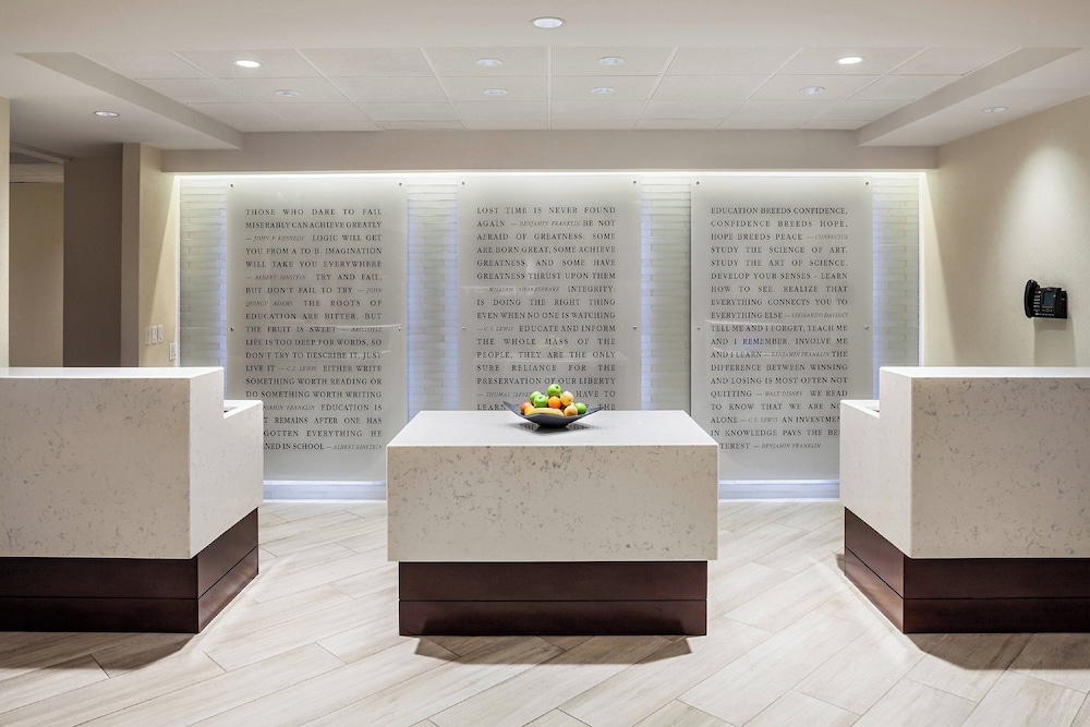 Fullerton Marriott at California State University - photo 4