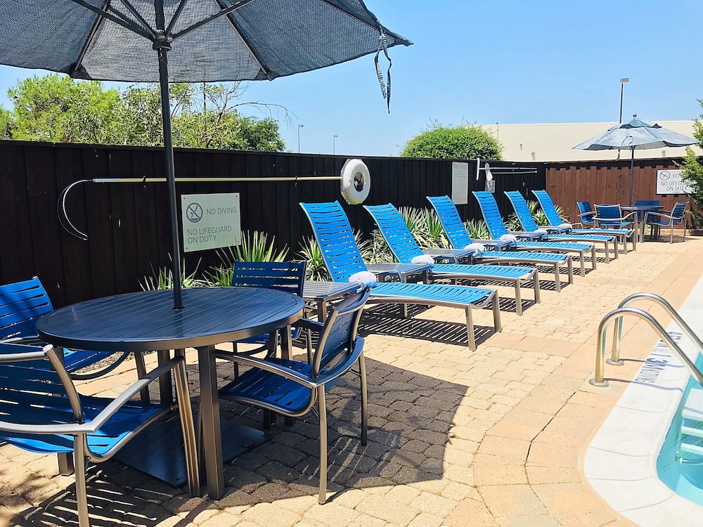 Hilton Garden Inn Las Colinas - photo 65
