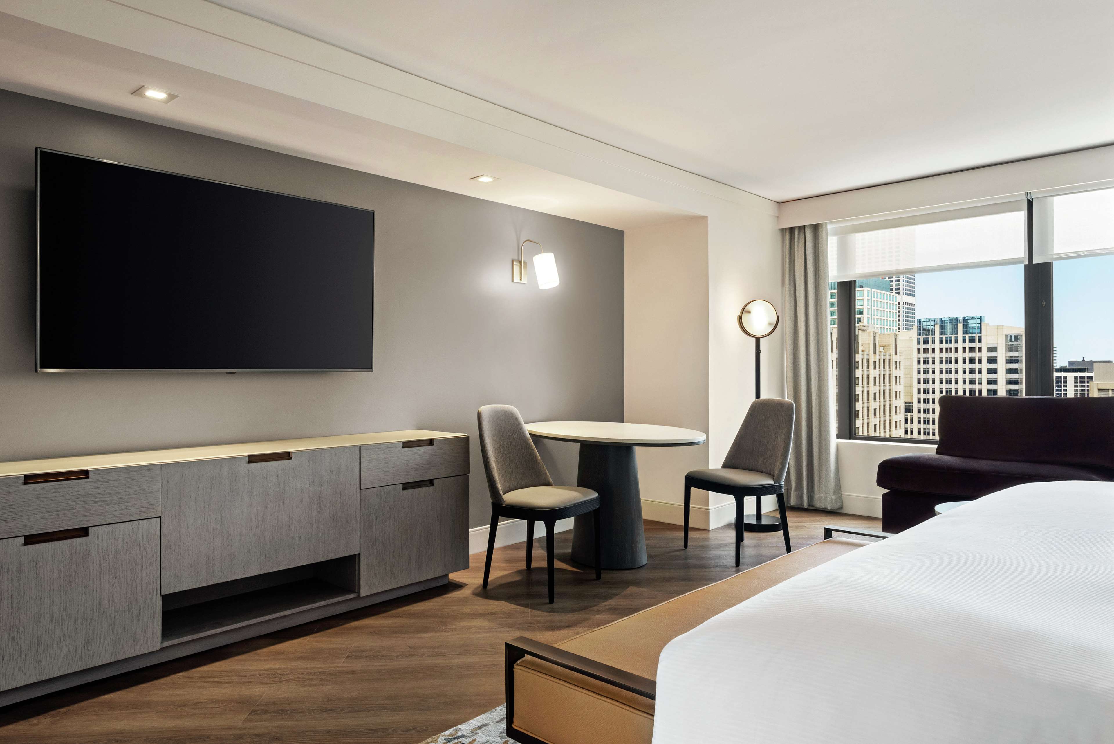 Hilton Grand Vacations Chicago Downtown Magnificent Mile - photo 14