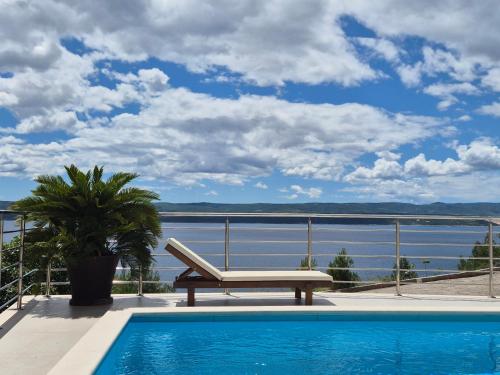 Villasanta De Luxe Apartments with Pool — 4-Star Luxury Hotel in Omis, Croatia