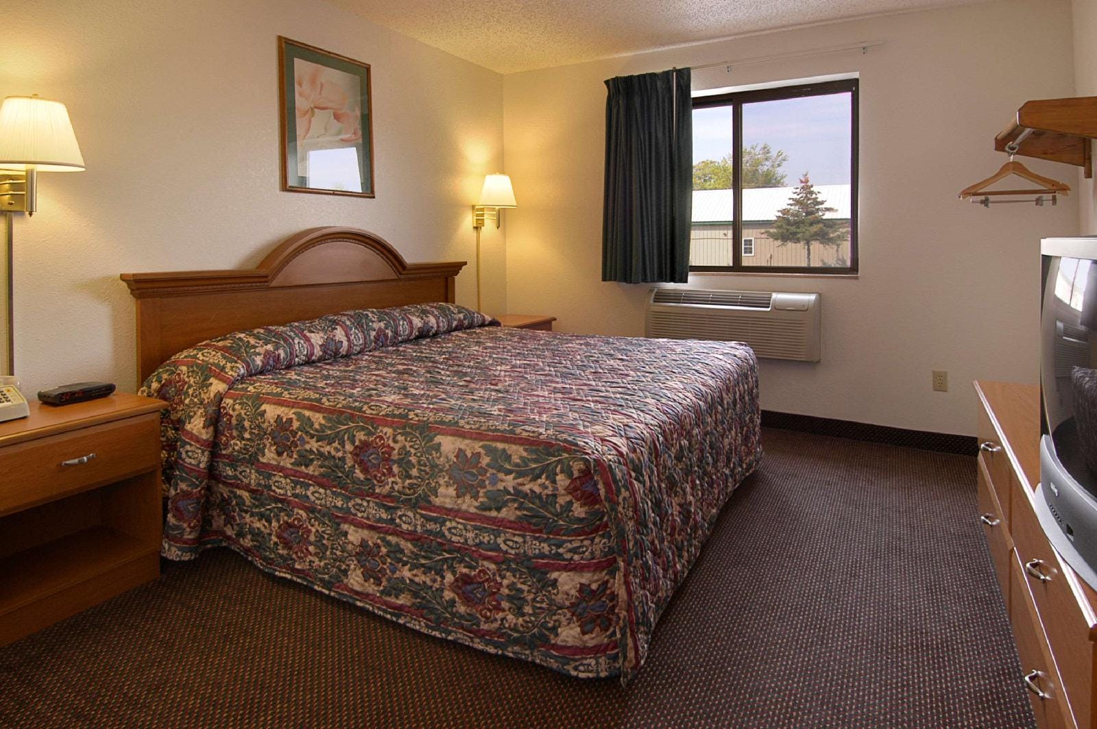 Super 8 by Wyndham Pulaski - photo 4