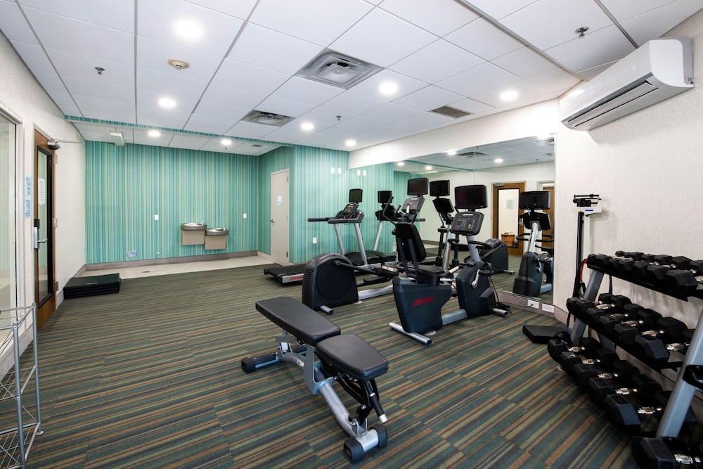 Holiday Inn Express Hotel & Suites Kansas City Grandview by IHG - photo 27