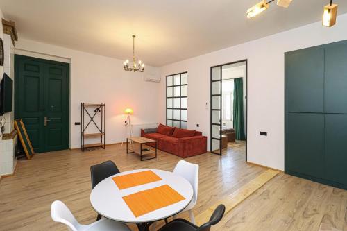 Stylish 1BR Apartment in Tbilisi By Wehost
