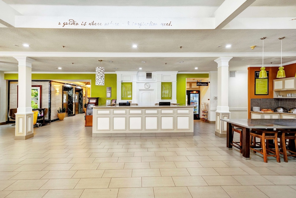 Hilton Garden Inn Portland Airport - photo 4