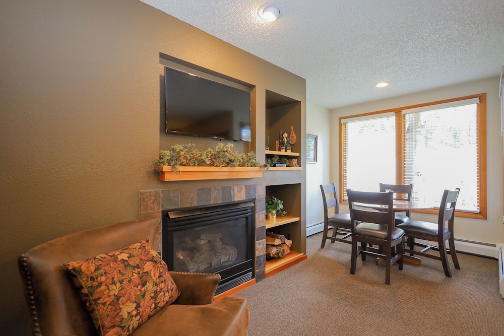 Aspen Winds on Fall River - photo 7