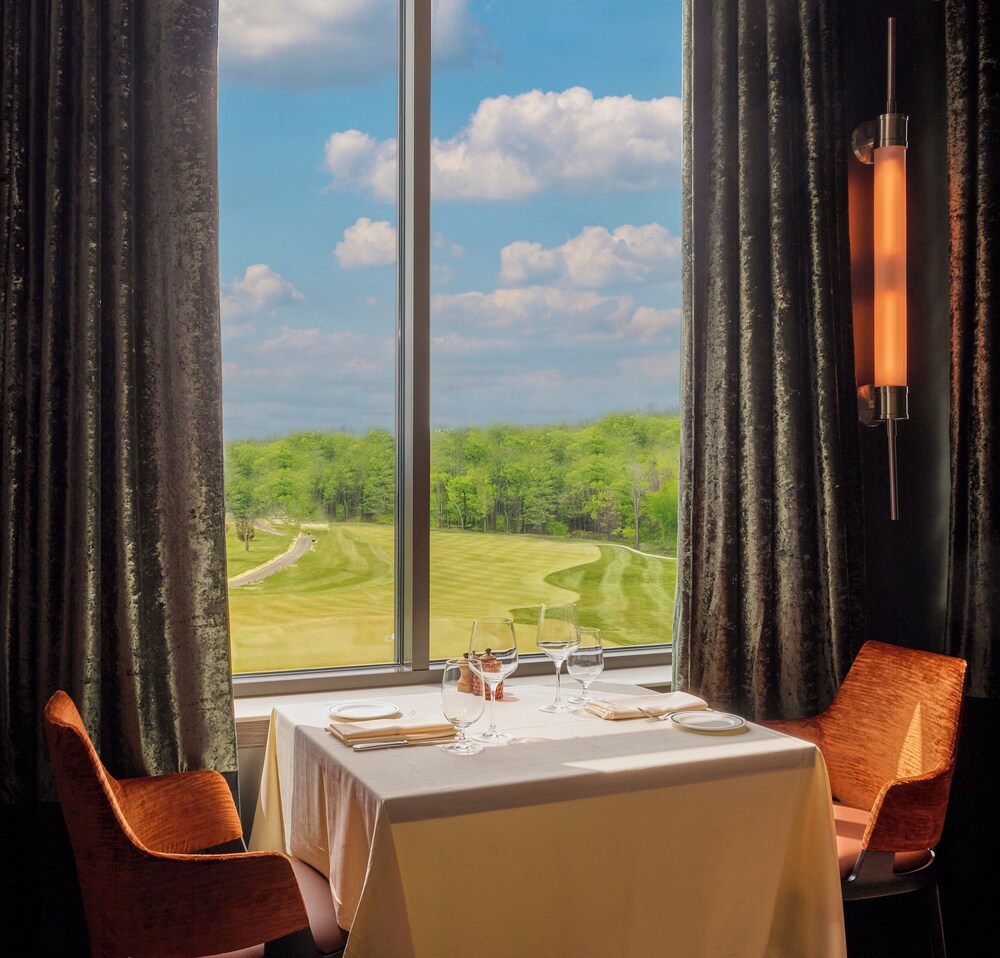 The Union Club Hotel at Purdue University Autograph Collection - photo 65