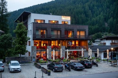 Bed & Breakfast Hotel Nives — hotel in Stelvio
