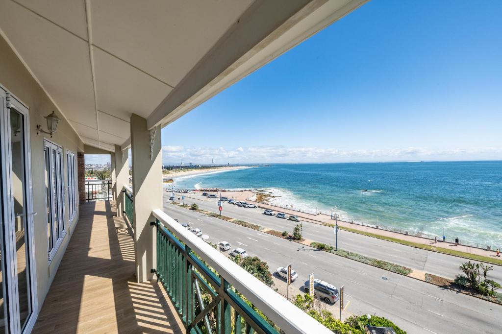 GND Properties Luxury Holiday Home — 4-Star Luxury Hotel in Port Elizabeth, South Africa
