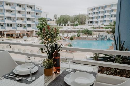 Sunny Escape Green Park in Golf Del Sur Tenerife in San Miguel De Abona, Spain