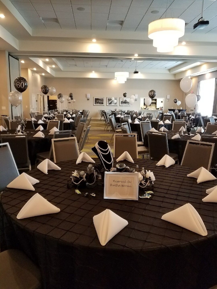 Hilton Garden Inn Martinsburg - photo 48