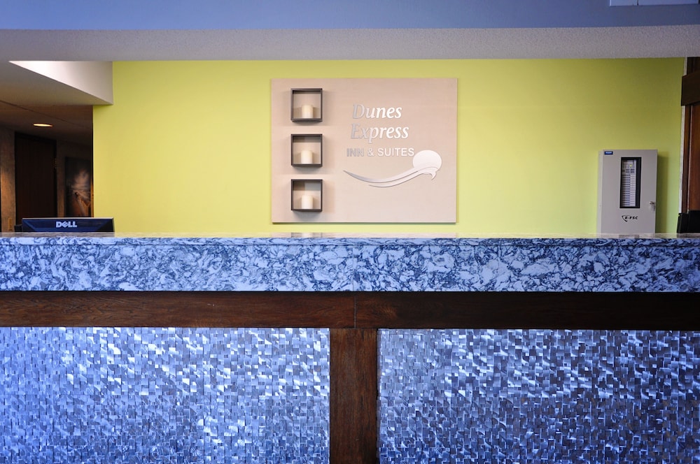 Dunes Express Inn & Suites - photo 7